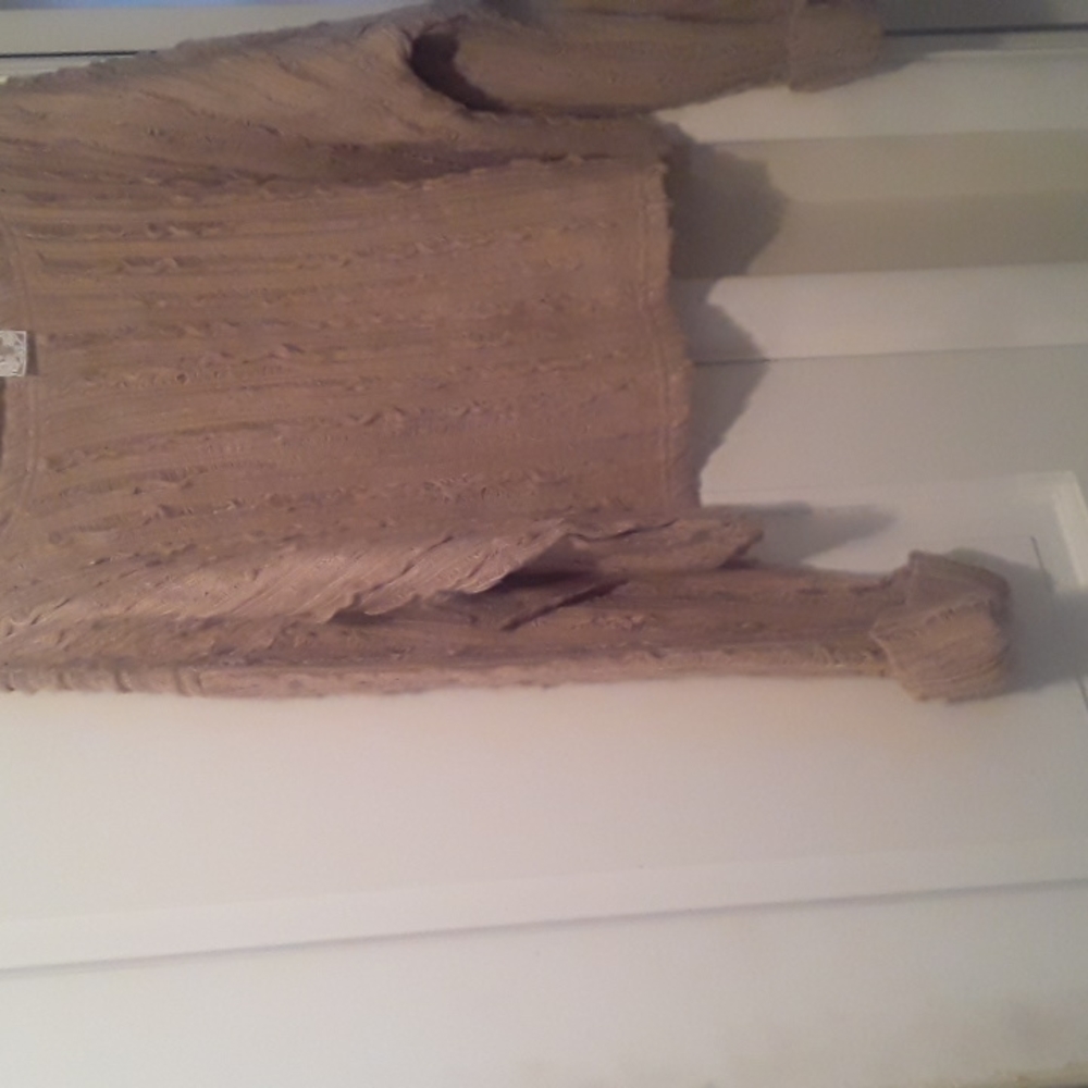 Ladies Tan Sweater - Picture 2 of 5